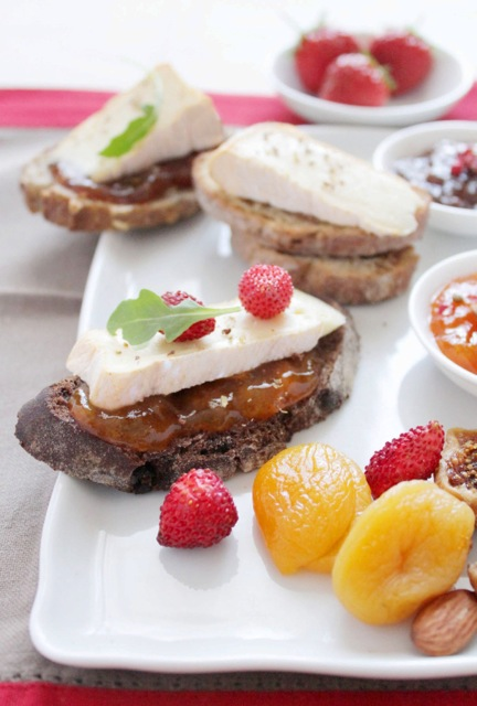 Bocaditos crujientes de Petit Camembert