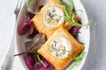 Mini Brie Pastry Puffs