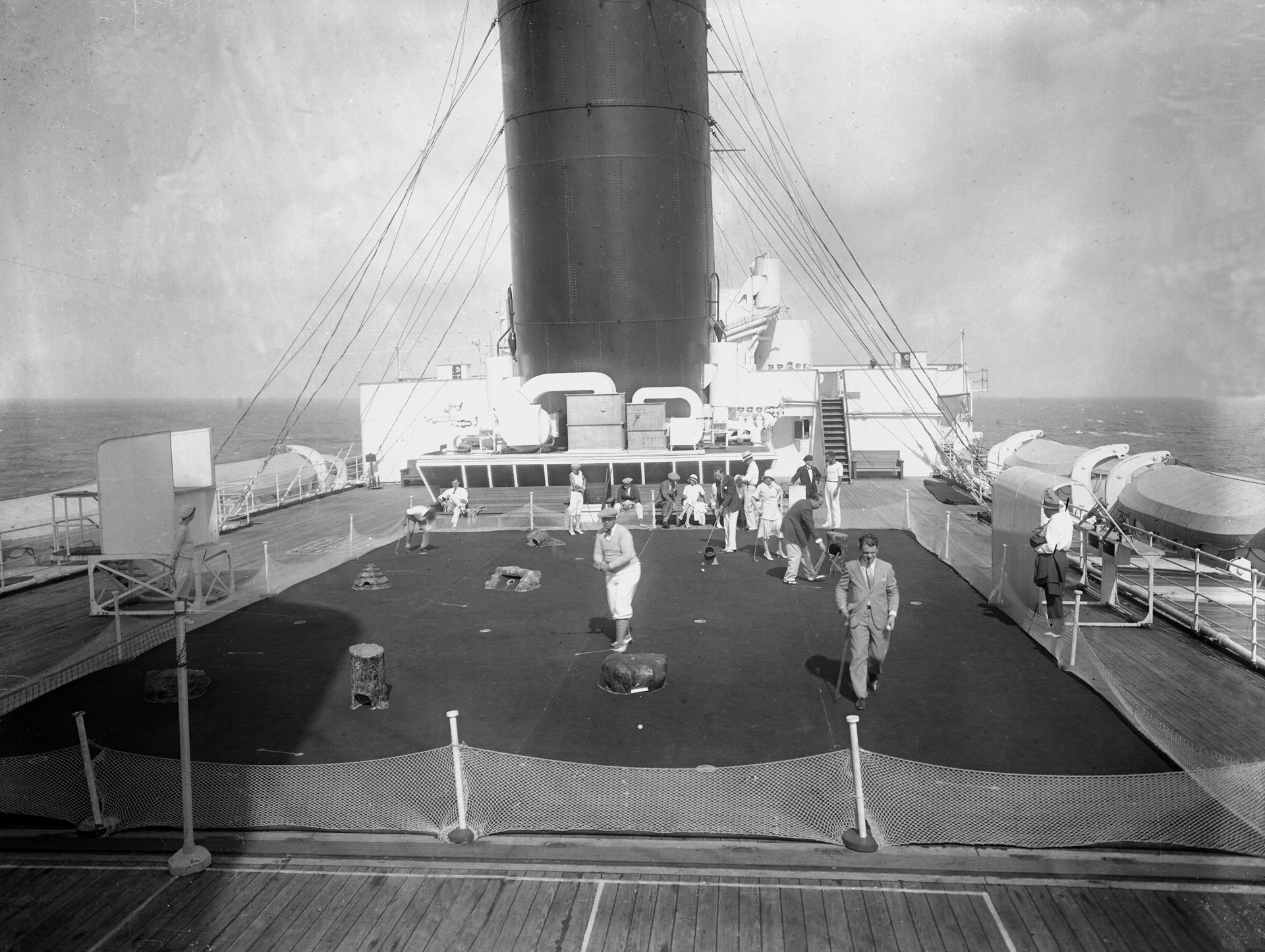 the transatlantic liner, Île-de-France